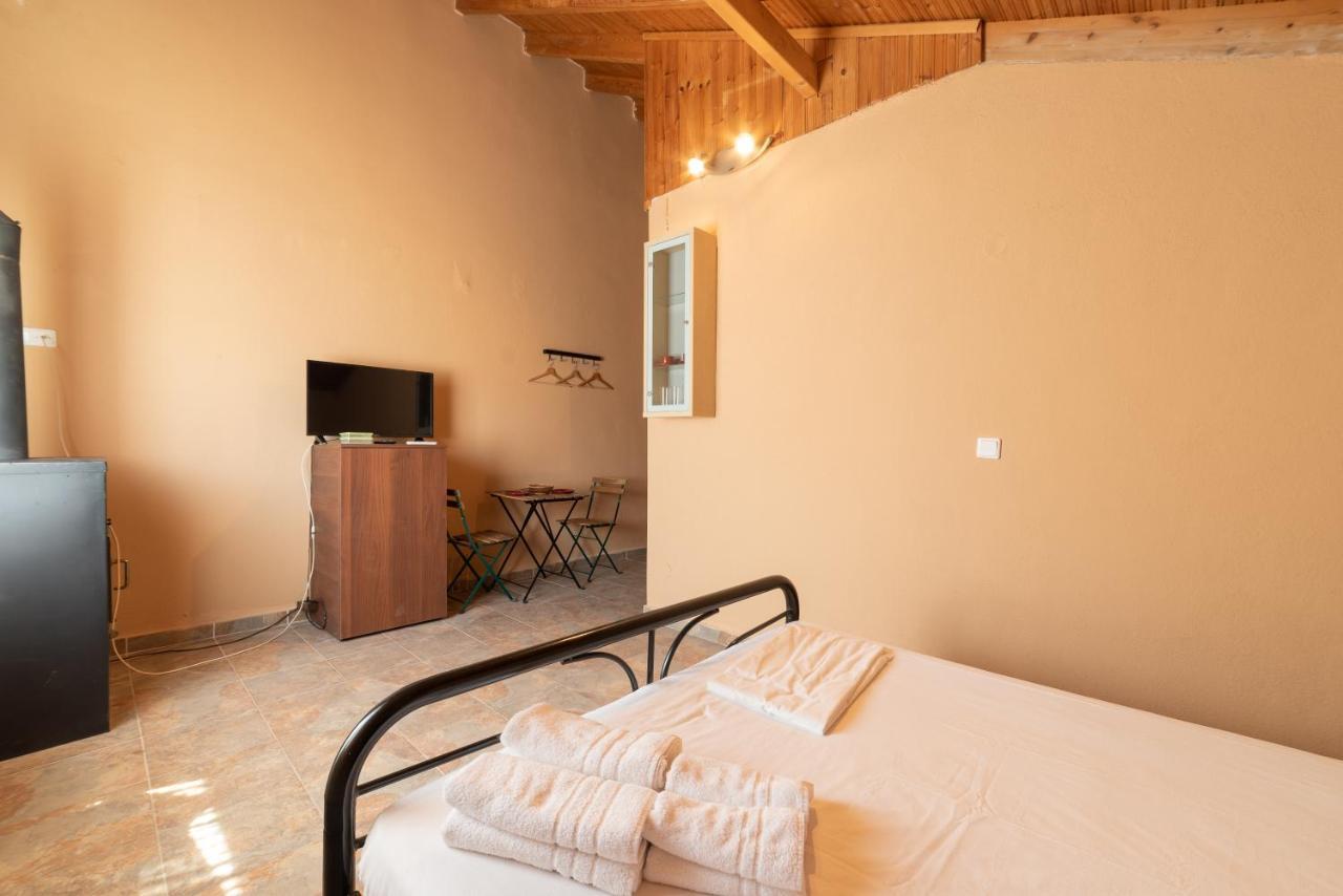 Maison Agistro Hotel Ángistron Buitenkant foto